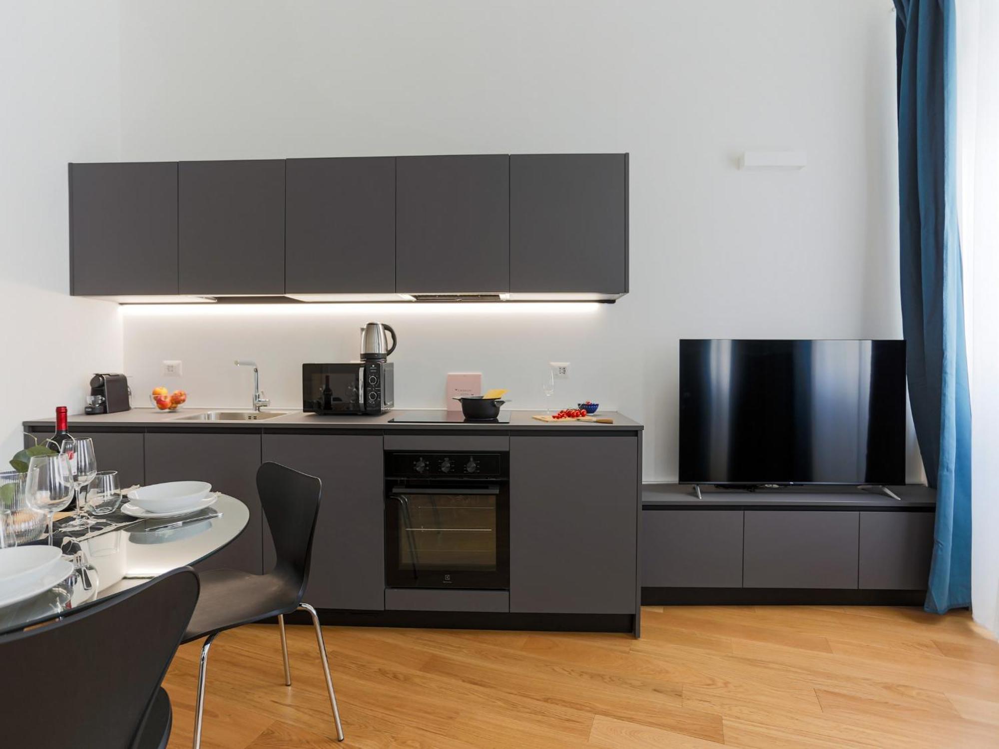 The Best Rent - Modern One Bedroom Apartment In San Babila Milan Exterior photo